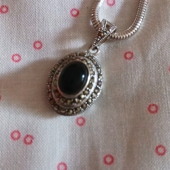 Vintage 925 Silver Onyx Stone Crystal Pendant Necklace - Picture 2 of 10